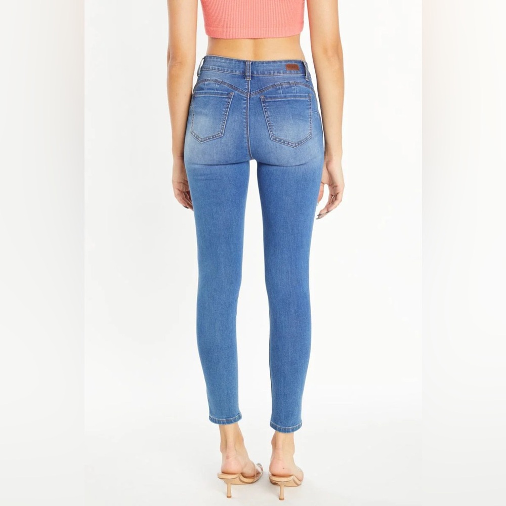 Booty Lifting Skinny Ankle Jeans NWT